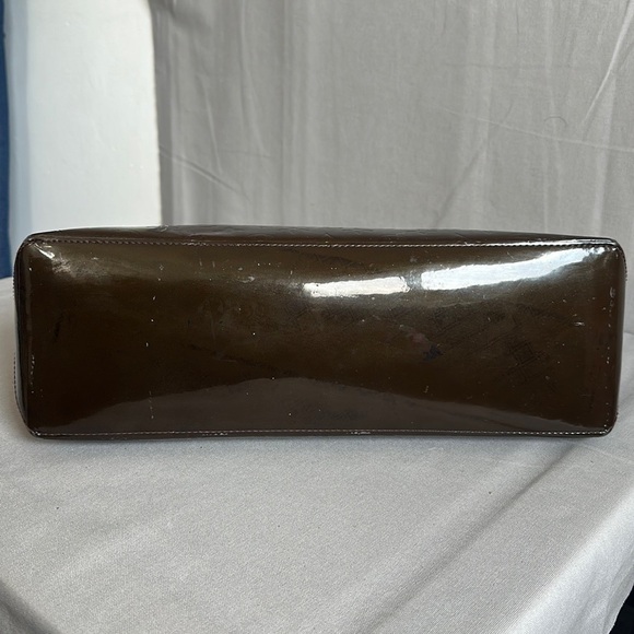 Louis Vuitton Amarante Wilshire Monogram Vernis MM Bag - Picture 6 of 16